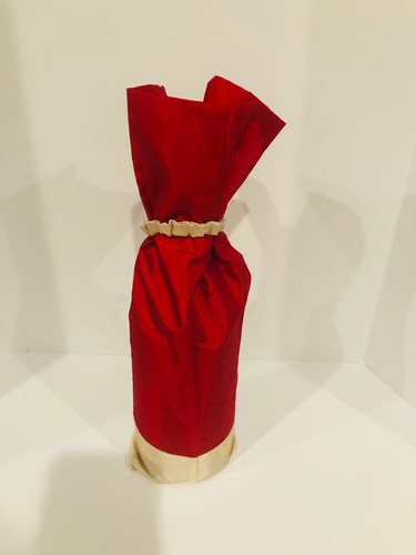 Holiday Red and Ivory Satin With Black Gold Design Wine Bottle Holder Gift Bag - Picture 3 of 6
