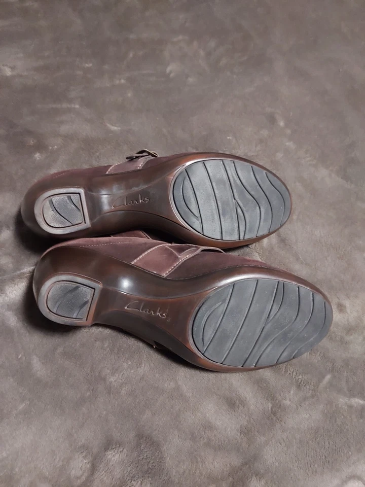 Zapatos Clarks Bendables para mujer talla 10 zuecos mula 83379 marrón gamuza sin cordones Foto 3 de 4