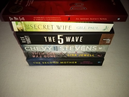 Lot of 6 Kimberly & Ashley Goltermann Gill Paul Rick Yancey Chevy Stevens Lisa J - Imagen 3 de 12