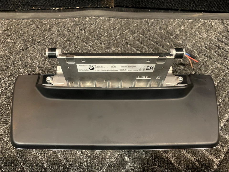 2016 BMW 750I Info Navigation 10.25' Display Screen 680130001 OEM Kyocera LG CID - Изображение 2 из 4