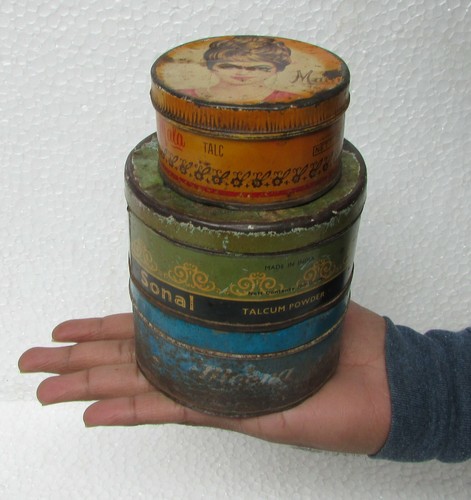 3 Pc, Old Collectible Tin Box Different Brand Talcum Powder Ad. Litho Tin Box - Picture 6 of 12