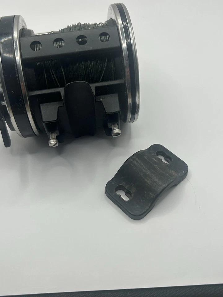 Carrete de pesca Newell P533-5.5F buen estado Foto 4 de 4