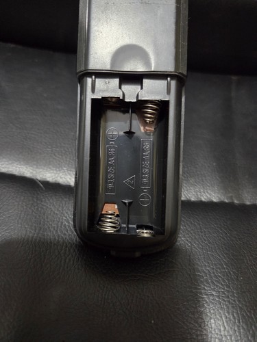 Telecomando Sony RM-DX300 per lettore CD originale OEM testato area batteria pulita - Foto 5 di 5