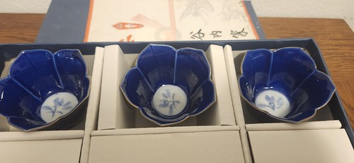 Juego de cajas pequeñas vintage Arita Ware Ruriran tazas de sake o té Japón en caja original - Imagen 10 de 22