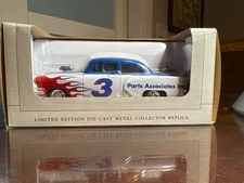 Limited Edition SpecCast Die-Cast 1954 Chevy Street Rod Collector Replica   56-5
