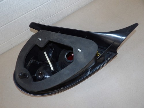 PLYMOUTH DODGE NEON 2000-2002 RH PASSENGER SIDE TAILLIGHT LAMP AFTERMARKET - Picture 5 of 5