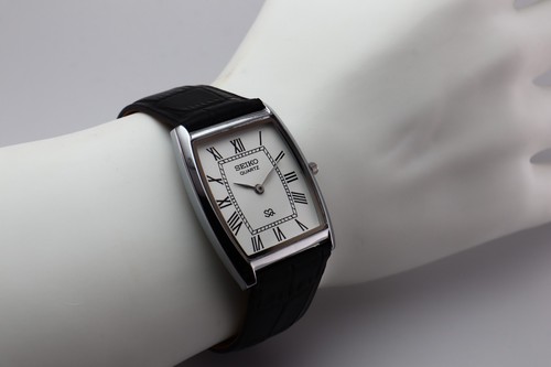 Vintage Seiko Barrel-Tank Quartz Men's Watch, Gentleman’s Choice - FREE SHIPPING