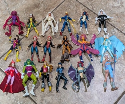 Lot Of 18 Vintage Action Figures Mostly Marvel Toy Biz 1995-2000 - Picture 1 of 19