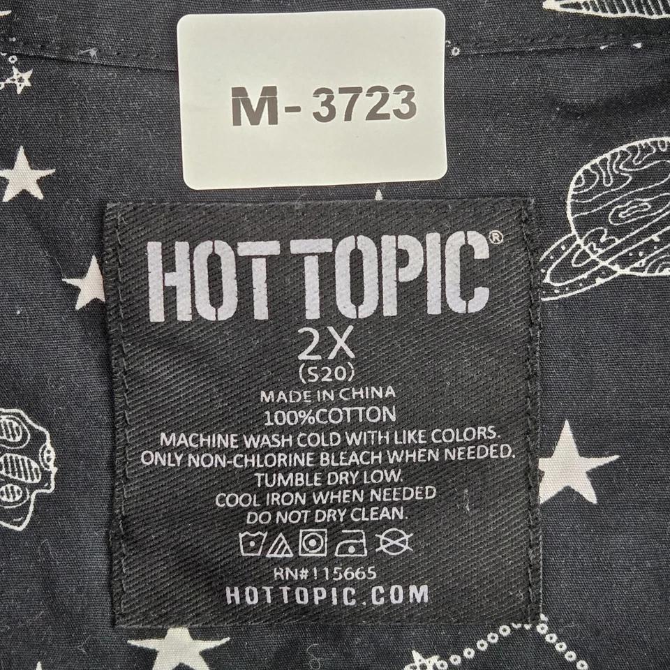 Hot Topic Men Button Up Shirt 2X Black Graphic Print Alien UFO Short Sleeve - Image 2 of 4