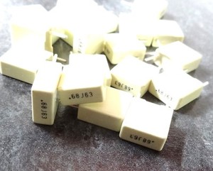 680nF 63V 5mm Polyester Box Capacitors Pack 10