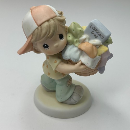 Precious Moments Figurine 2001 Loads Of Love For My Mommy Boy Laundry 101514