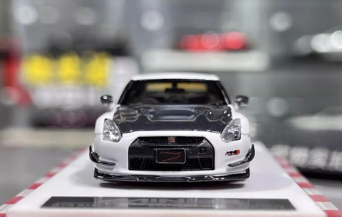 MI 1:64 White Mines Skyline GTR R35 Sports Model Diecast Resin Car - Picture 5 of 14