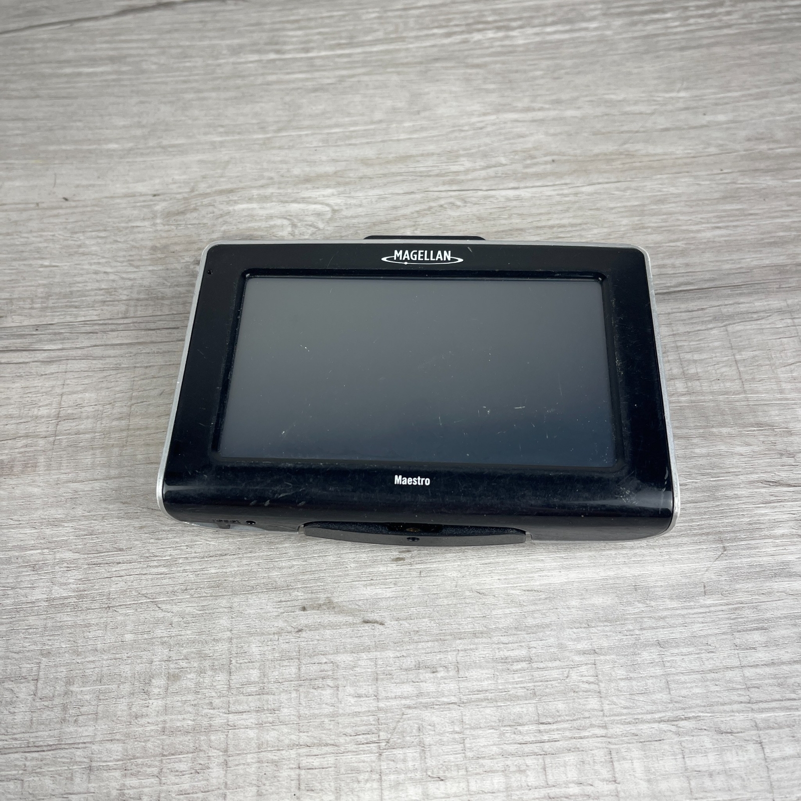 Magellan Maestro 4250 Black Bluetooth 4.3" Touchscreen Portable GPS