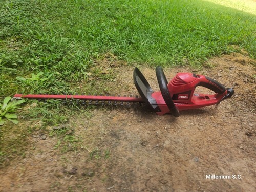 Toro 51490 Corded Electric 22-Inch Hedge Trimmer