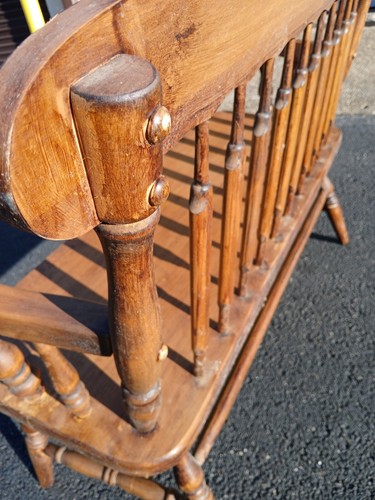 Vintage Deacon's Bench ~ Colonial Cottage Style ~ Arrow Back With Arm Rests - Picture 4 of 8