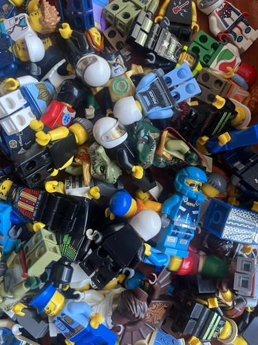 LEGO Minifigures x20 Bulk Suprise Packs! - Picture 5 of 6