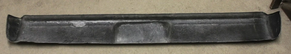 Parachoques trasero de fibra de vidrio Plymouth Satellite SHOWCARS 66 Foto 4 de 4