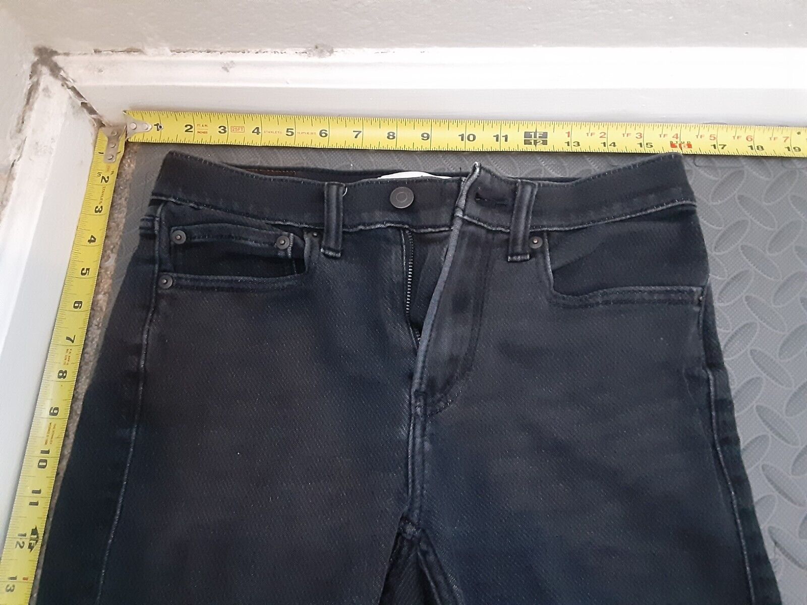 Picture 2 of 6