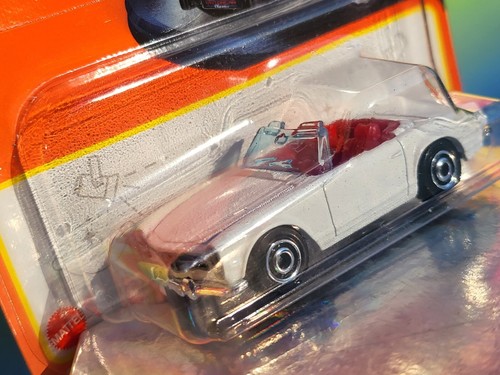 Diecast metal 86/100 1:66 scale Matchbox 1963 MERCEDES 230 SL "PAGODA" mint/box - Picture 2 of 7