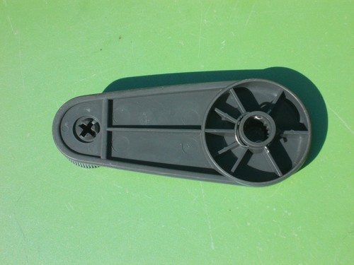 CHEVY METRO 1995-2001 FRONT DOOR WINDOW HANDLE CRANK 30024269 OEM CHEVROLET GEO - Picture 8 of 11