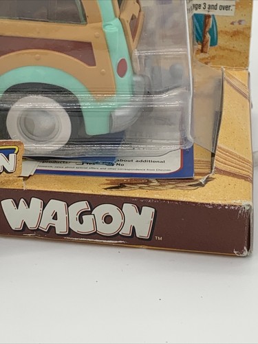 The Chevron Cars Woody Wagon Car w/ Surf Board Vintage 1999 - Picture 5 of 11