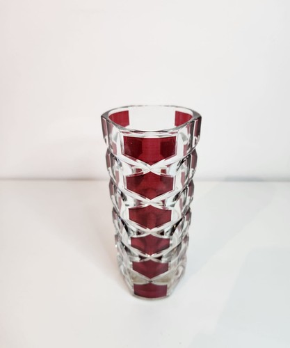 Unique and Beautiful Three-Sided Glass Vase with Red Accents - Picture 2 of 3