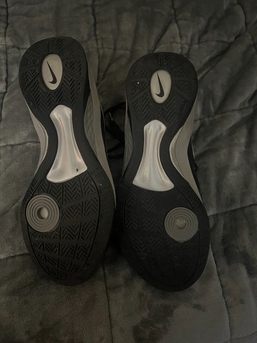 Mujer EE. UU. Talla 9.5 Nike Volley Zoom Hyperspike Negro/Gris Flywire V - Imagen 4 de 5