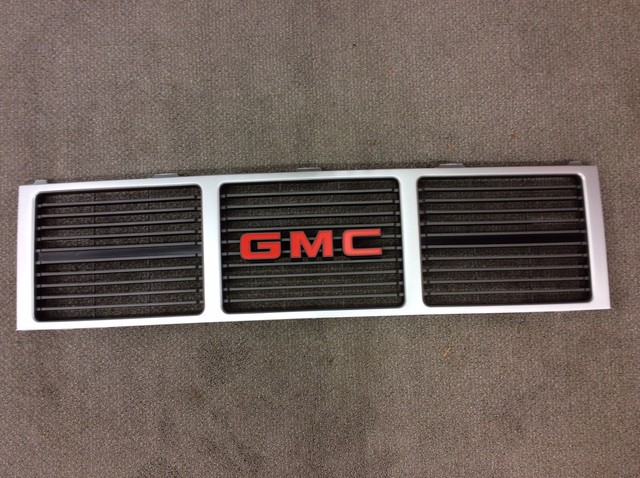 MINT RESTORED GMC 19851988 TRUCK GRILLE SIERRA JIMMY C1500 K1500 K5