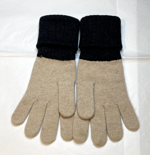 Lux Chanel *CC* Logo 100% Cashmere Gloves in black and beige - Picture 4 of 9