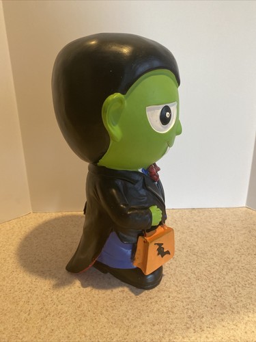 Halloween Vampir Junge Trick or Treat Harz Statue handbemalt - Bild 4 von 6