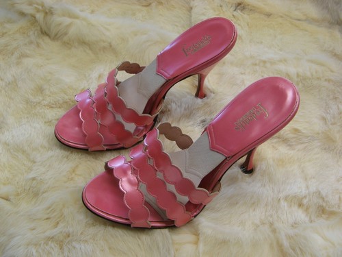 Frederick's of Hollywood Vintage 50s Sexy Pink Spr