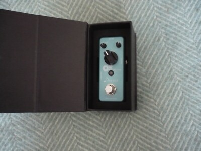 Donner stylischer Fuzz - leicht gebrauchtes Big Muff Typ Pedal
