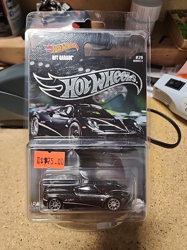 Hot Wheels NFTGarage SERIES 4 HW Exotics PAGANI HUAYRA Physical Car & Box