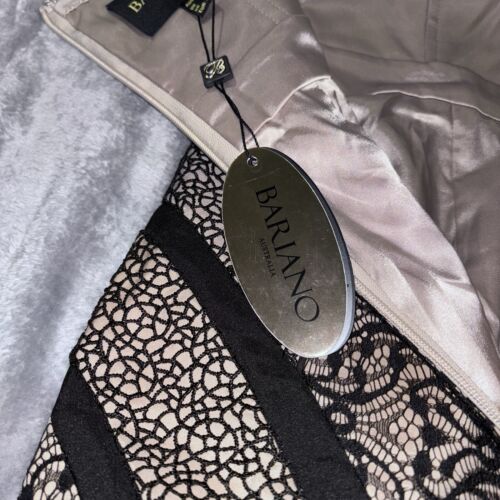 Neu mit Etikett - Bariano Aberdeen trägerloses Kleid - mehrspitziger Schlitz schwarz Spitze/gold Größe 8 LESEN - Bild 21 von 24