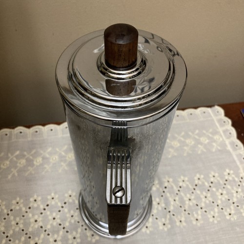 Vintage Manning Bowman Chrome Wood Cocktail Shaker Art Deco Barware - Picture 5 of 12