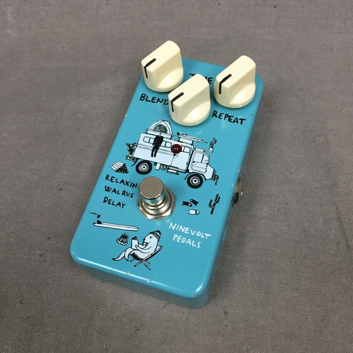 Animals Pedal RELAXING WALRUS DELAY – Animals Pedal USA