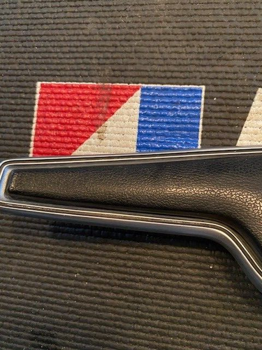 68-74 AMC AMX/jAVELIN OEM STEERING WHEEL BLACK HORN INSERT - Picture 3 of 6