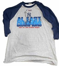 2005 New York Yankees Al East Champions MLB Lee T-Shirt Men's Medium M Gray Navy