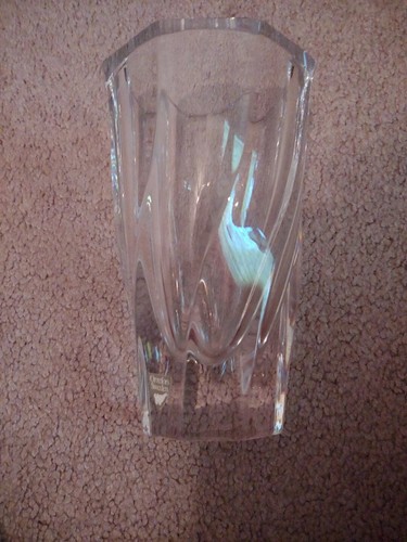 Orrefors (Sweden) Crystal Vase, Residence Pattern, 6 Inches tall - Picture 7 of 8
