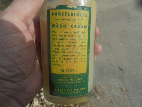 Vintage Bottle of Ford Lincoln Mercury Porcelainize wash cream - Picture 4 of 4