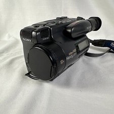 Vintage Sony Handycam Video Hi8 CCD-TR101, No Battery FOR PARTS ONLY