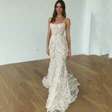 Elegant Mermaid Wedding Dress Sweetheart Lace Appliques Long Sleeves Bridal Gown
