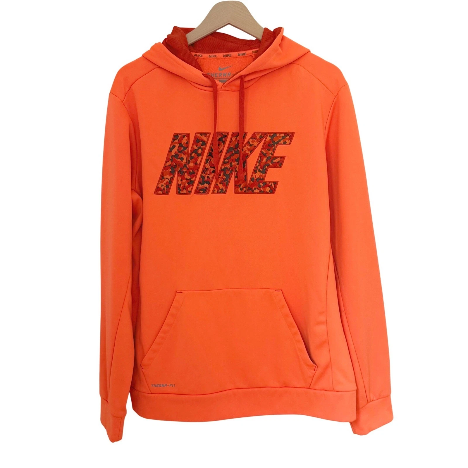 Nike Therma-FIT Mens Hoodie Orange Camo Logo Pullover Sweatshirt Size Large