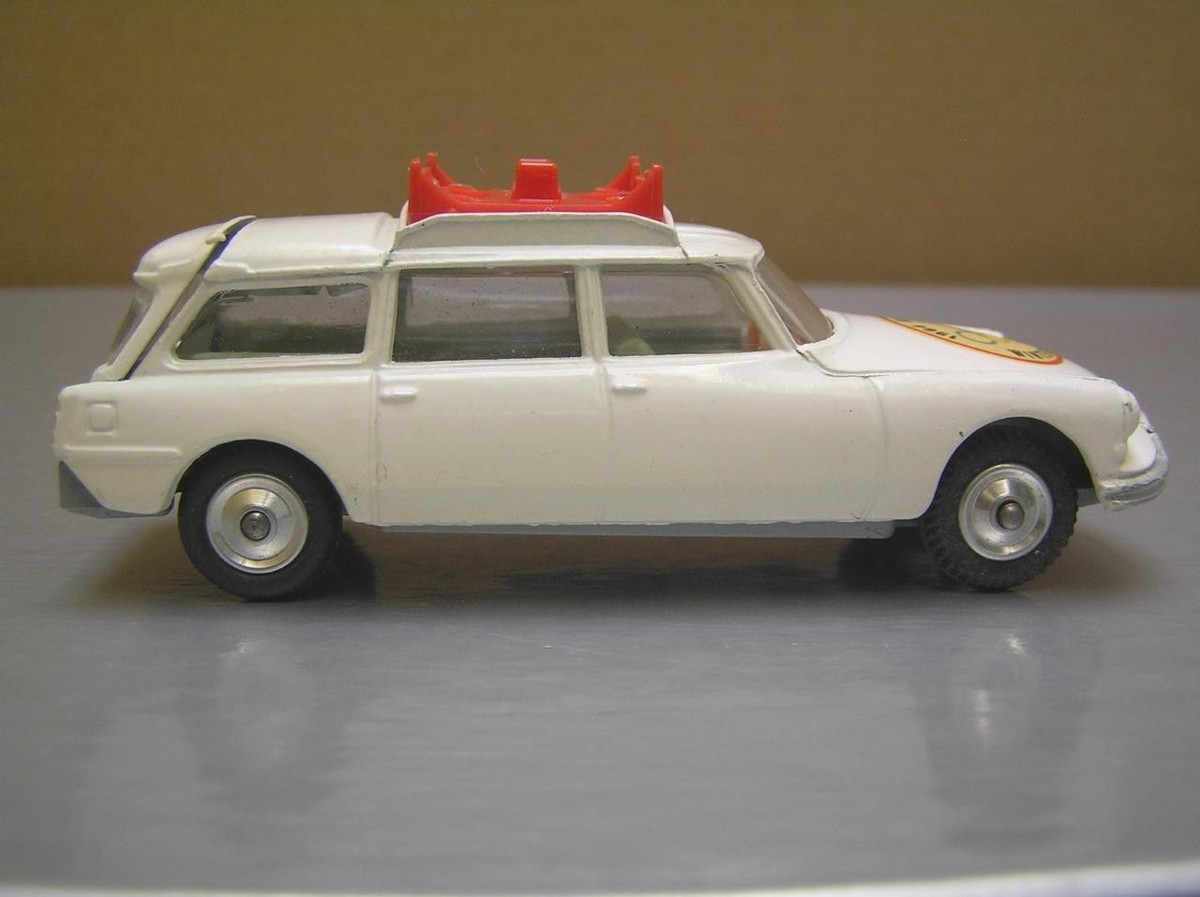 CORGI TOYS 475「CITOROEN SAFARI OLMPIC… 」 s-l400.jpg