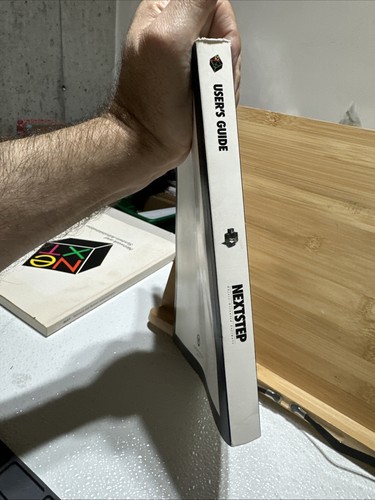 NEXTSTEP Przewodnik użytkownika Oprogramowanie obiektowe Steve Jobs 1994 - Zdjęcie 22 z 22