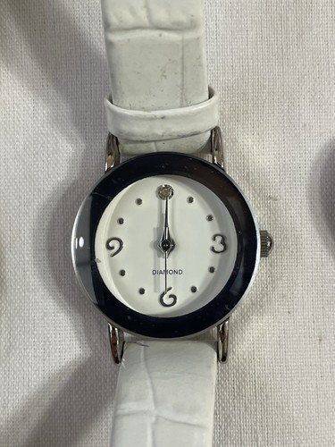 Lot 25 Womens Watches Including Caravelle Ecclissi Armitron Gloria Vanderbilt - Picture 4 of 24