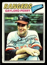 1977 Topps #152 Gaylord Perry (HOF) - Texas Rangers (Low Grade)