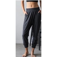 Lunya Restore Thermal Draped Jogger in Mellow Gray Heather Size Medium NWOT