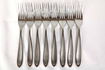 Oneida AURORA Set of 8 Dinner Forks 7.75'' Quality 18/10 Stainless