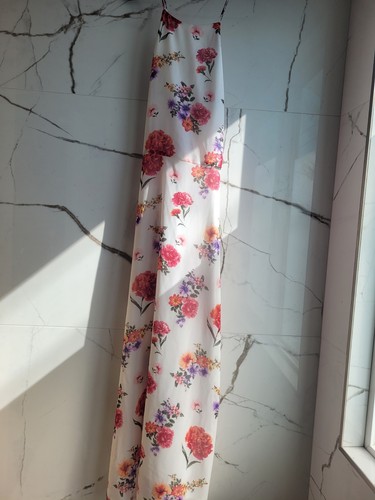Neu mit Etikett Forever 21 Maxikleid Träger rückenfrei Blumen - Bild 4 von 8